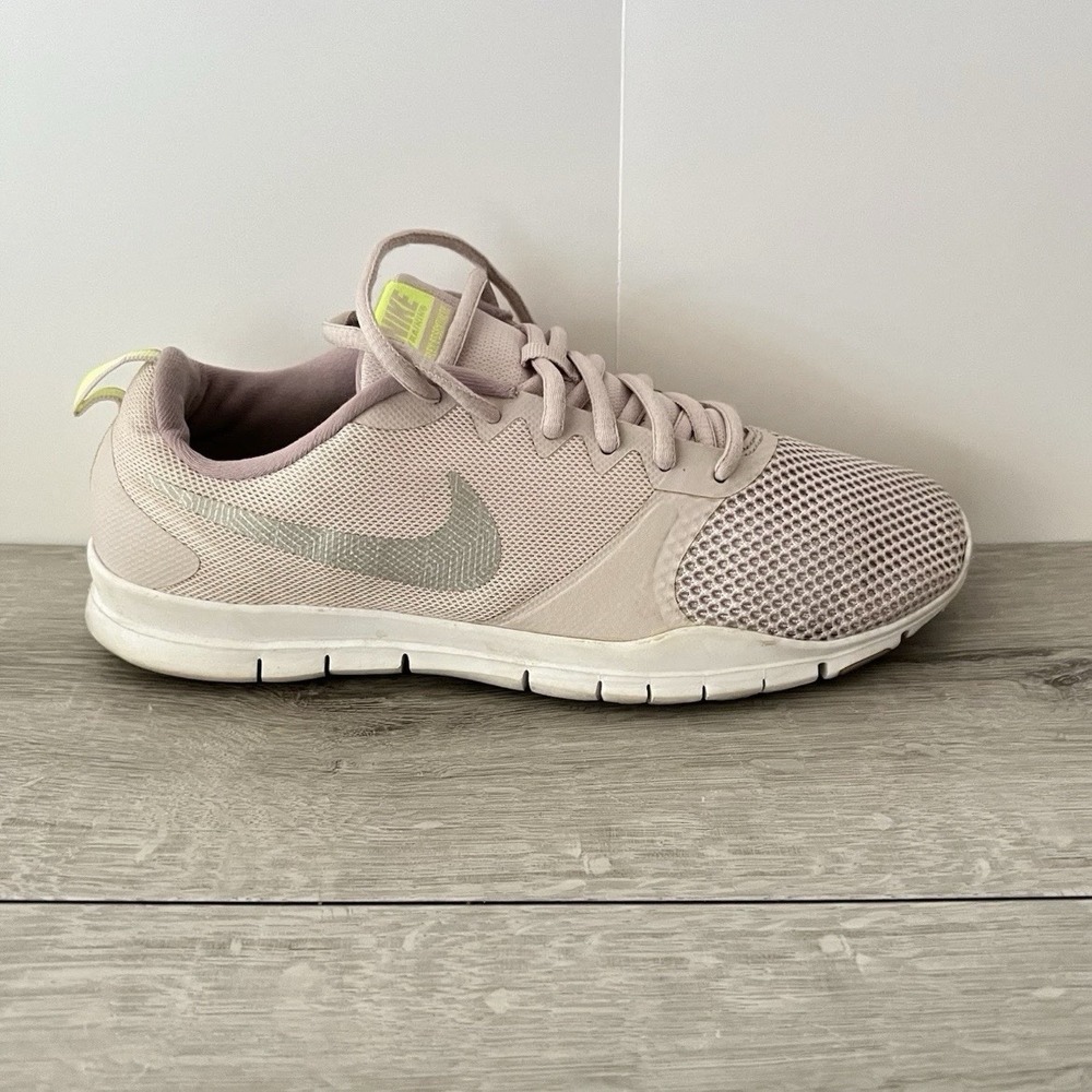 Nike Womens Flex Essential TR 924344-600 Pink Training Shoes Size 9